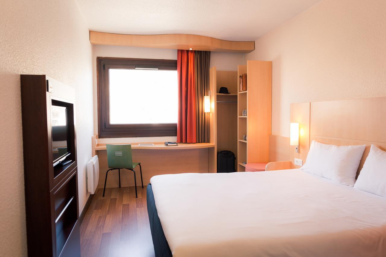 Отель Ibis Grenoble Gare Экстерьер фото